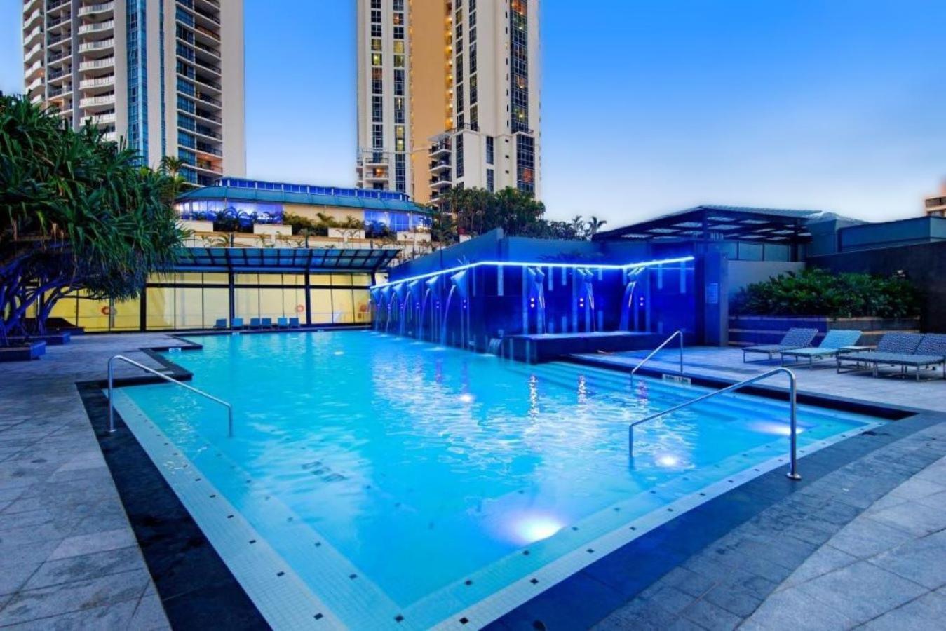 Circle On Cavil Holidays Gold Coast Exterior foto